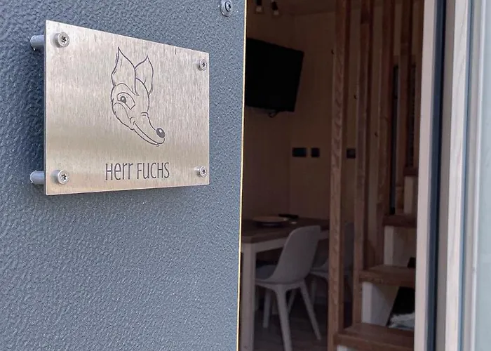 Haus Herr Fuchs * Falkenburg